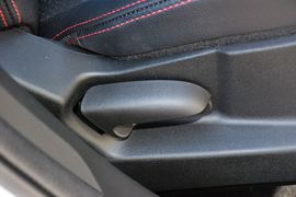 2015款铃木锋驭1.6L手动两驱精英型