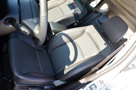 2015款铃木锋驭1.6L手动两驱精英型