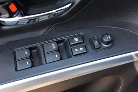 2015款铃木锋驭1.6L手动两驱精英型