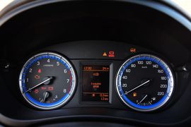 2015款铃木锋驭1.6L手动两驱精英型