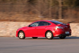 2010款马自达睿翼轿跑2.5L试驾