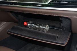 2016款宝马730Li豪华型