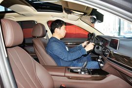 2016款宝马730Li豪华型