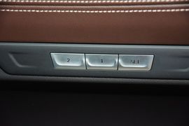 2016款宝马730Li豪华型