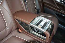 2016款宝马730Li豪华型