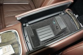 2016款宝马730Li豪华型