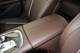2016款宝马730Li豪华型