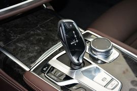 2016款宝马730Li豪华型
