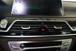 2016款宝马730Li豪华型