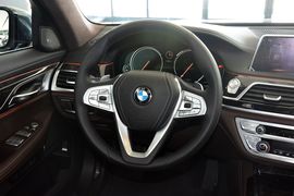 2016款宝马730Li豪华型