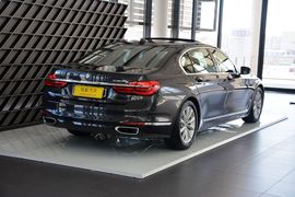 2016款宝马730Li豪华型