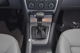 2010款斯柯达明锐2.0L手自一体