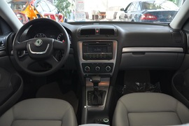 2010款斯柯达明锐2.0L手自一体