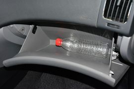 2015款现代悦动1.6L手动舒适型到店实拍