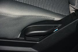 2015款现代悦动1.6L手动舒适型