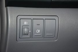 2015款现代悦动1.6L手动舒适型