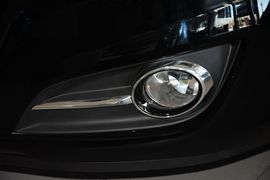 2015款现代悦动1.6L手动舒适型