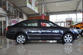 2010款斯柯达明锐2.0L手自一体