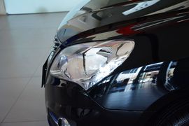 2015款现代悦动1.6L手动舒适型