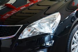 2015款现代悦动1.6L手动舒适型