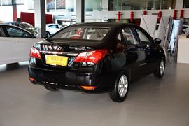 2015款现代悦动1.6L手动舒适型