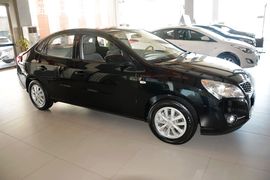 2015款现代悦动1.6L手动舒适型