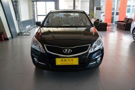 2015款现代悦动1.6L手动舒适型