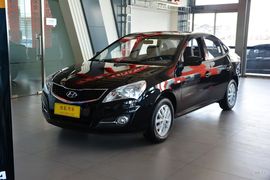 2015款现代悦动1.6L手动舒适型