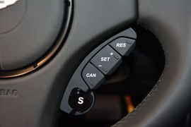 2015款阿斯顿马丁Vanquish