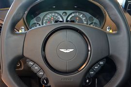 2015款阿斯顿马丁Vanquish