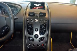 2015款阿斯顿马丁Vanquish