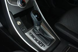 2015款现代朗动1.6L自动时尚型