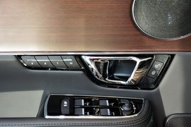 2016款捷豹XJL