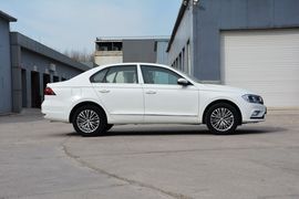 2016款大众宝来1.6L自动豪华型