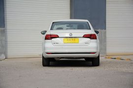 2016款大众宝来1.6L自动豪华型