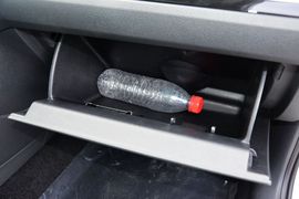 2016款大众宝来1.6L自动豪华型