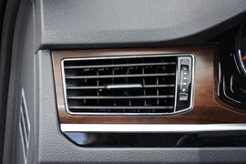 2016款大众宝来1.6L自动豪华型