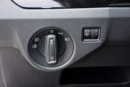 2016款大众宝来1.6L自动豪华型