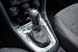 2016款大众宝来1.6L自动豪华型