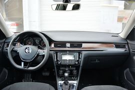 2016款大众宝来1.6L自动豪华型
