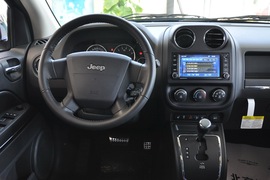 2010款吉普指南者2.4L世界杯特别版
