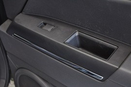 2010款吉普指南者2.4L世界杯特别版