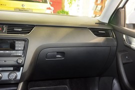 2016款斯柯达明锐1.6L手动创行版