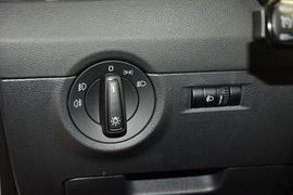 2016款斯柯达明锐1.6L手动创行版