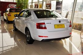 2016款斯柯达明锐1.6L手动创行版