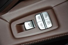 2016款宝马740Li领先型