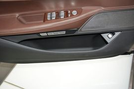 2016款宝马740Li领先型