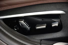 2016款宝马740Li领先型