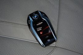 2016款宝马740Li领先型