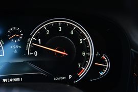 2016款宝马740Li领先型